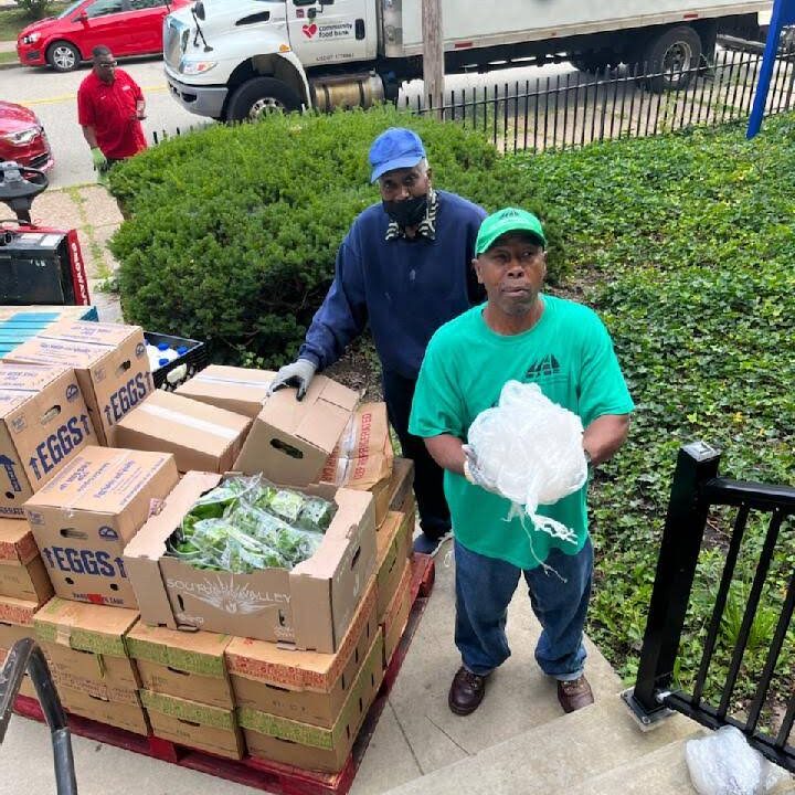 FoodBankDeliveries7 FoodBankDeliveries7